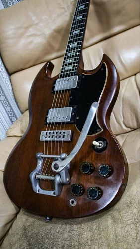 Gibson SG w/ Bigsby 1973-1974 Vintage Electric Guitar From JAPAN