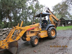 Case 580 Super L Backhoe Driving Youtube