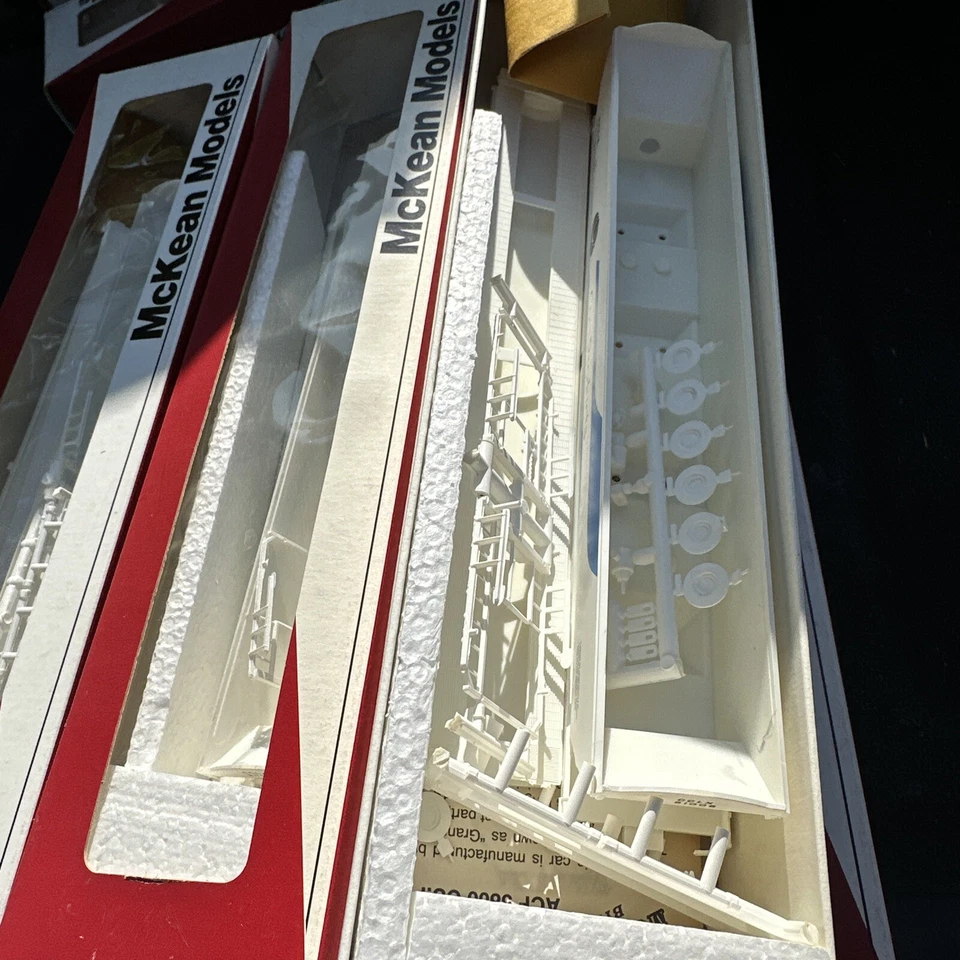 6 x McKean Models HO Scale 4 Bay Covered Hoppers white CORN PRODUCTS NEW (h1) - Image 3 of 4