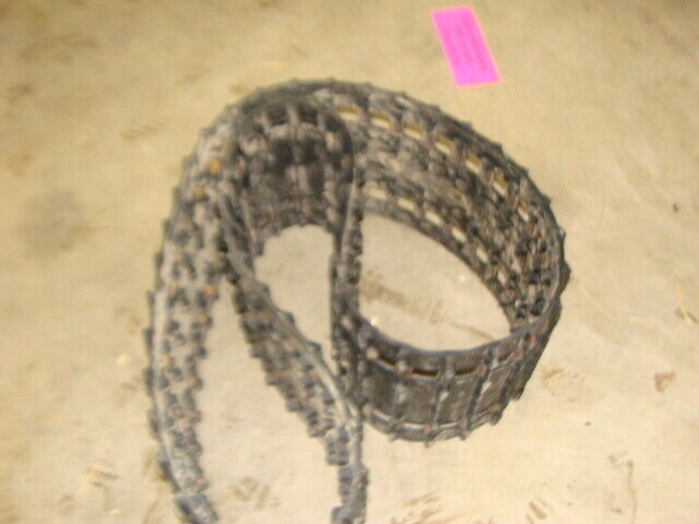 1995 YAMAHA VMAX 600 DX 2up long driver track rubber 136 1995 YAMAHA VMAX 600 DX 2up long driver track rubber 136