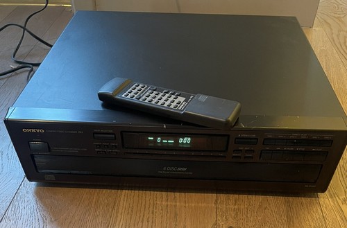ONKYO DX-C320 6 Disc CD Changer Black with Remote Works.