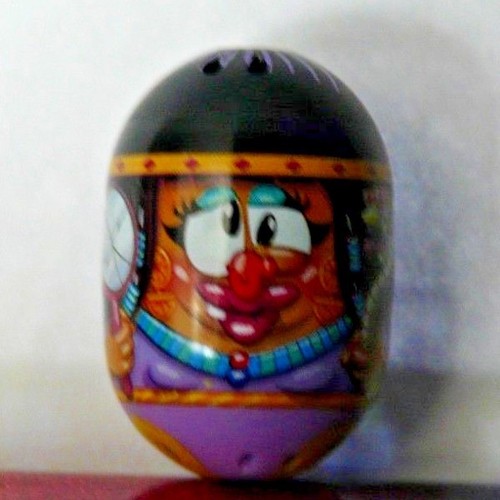 Moose S Mighty Beanz 18 Series 1 Cleopatra Bean Mint Oop Ebay Moose S Mighty Beanz 18 Series 1 Cleopatra Bean Mint Oop Ebay