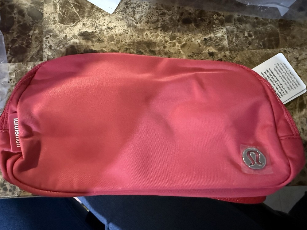 Lululemon Everywhere Belt Bag for On-the-Go Essentials