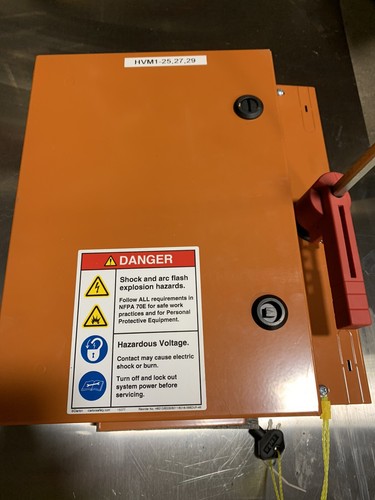 Eaton R9J3030FJ Sicherung Drehtrennschalter 600V 30A 3 Sicherungsschalter mit Gehäuse