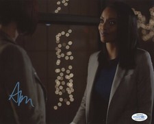 Azie Tesfai Supergirl Autographed Signed 8x10 Photo ACOA