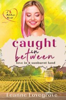 Caught In Between | Leanne Lovegrove | Taschenbuch | Englisch | 2023
