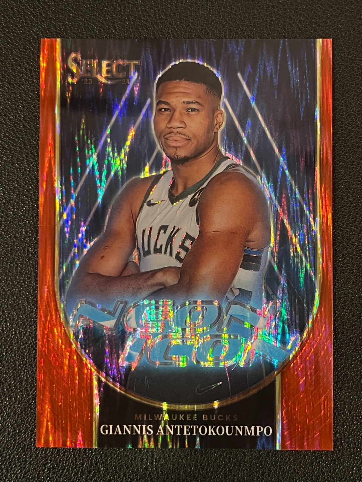 Giannis Antetokounmpo 2023-24 Select Neon Icons Red Flash /99 Bucks
