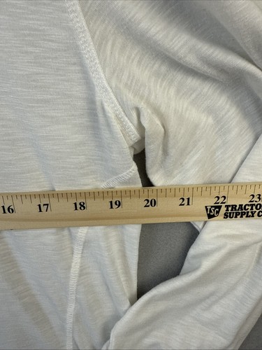 Title Nine Matahari V Neck Womens Size XL Thumbholes Tennis Beach Trail Shirt - Picture 5 of 9