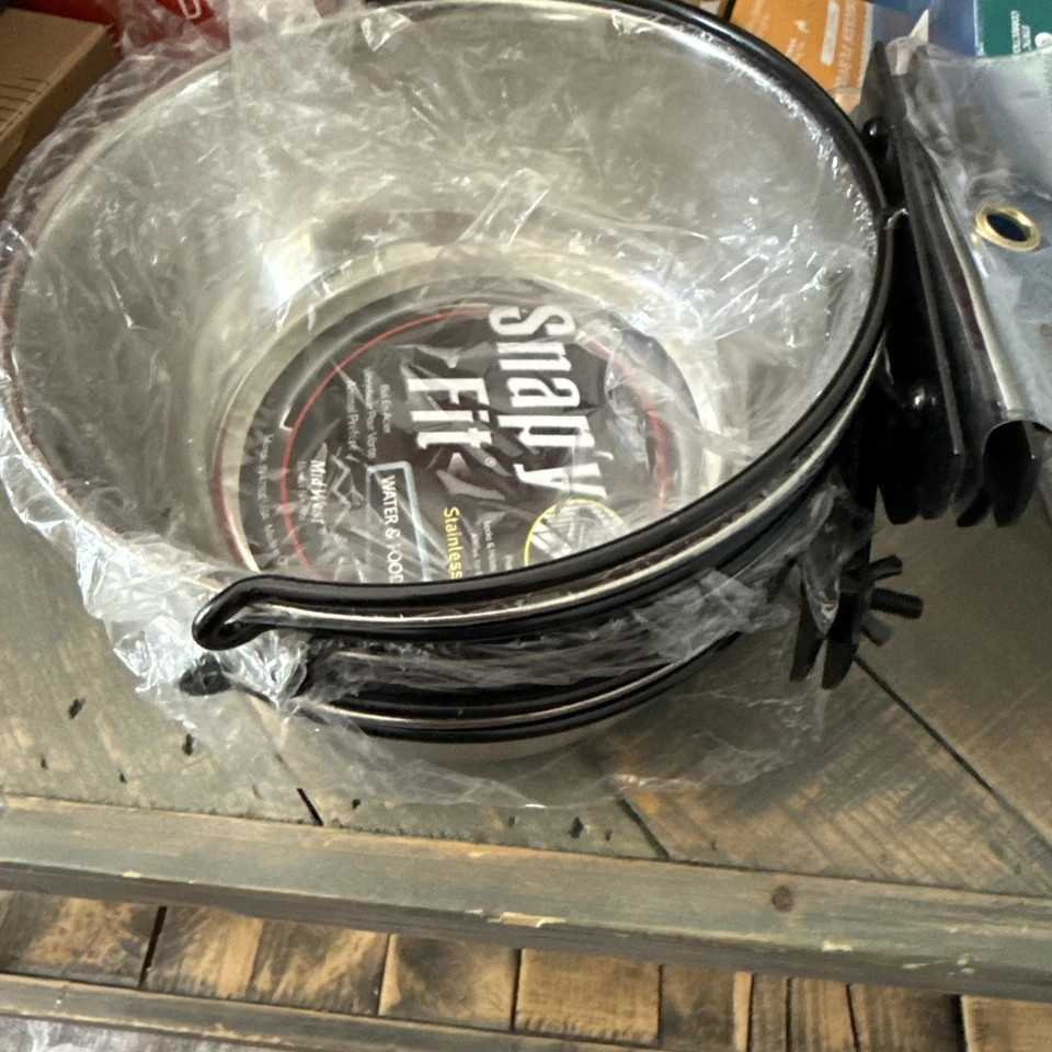 MidWest Homes for Pets Snap'y Fit Tazón de comida de acero inoxidable / Tazón para mascotas, 2 cuartos de galón Foto 2 de 2