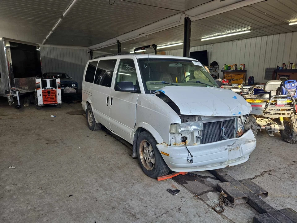 Used Fuel Tank fits: 2003 Chevrolet Astro  Grade A - Image 2 of 4