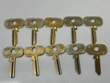 10 VINTAGE BRITISH   KEY BLANK # F70T TAYLOR