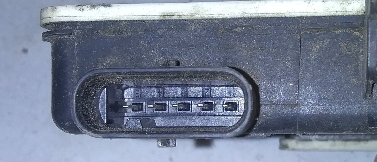 FPLA-5J299-CB NOX sensor control module 2016-2021 Land Rover