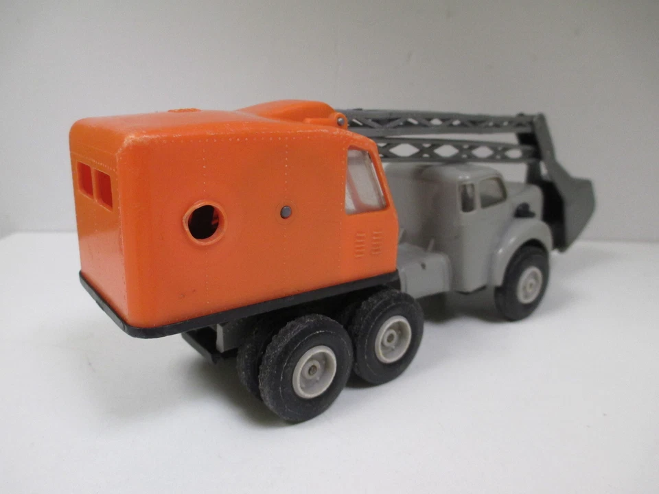 BERLIET TBO 15 CAMION PELLE MECANIQUE Gris et Orange par NOREV N° 114 au 1/43 - Photo 2/4