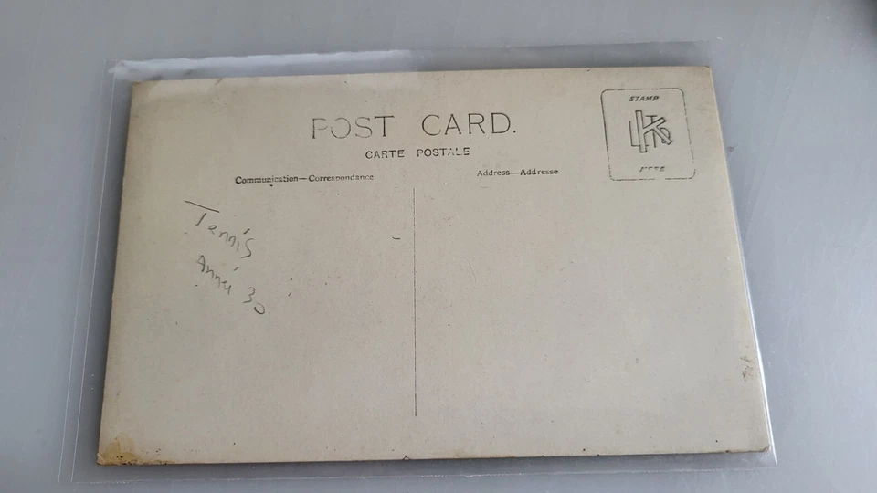 CPA - CARTE PHOTO - JOUEUSE DE TENNIS - année 20 30 - Photo 2/2