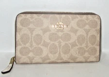 Coach New CW781 Sand & Chalk Signature Medium Id Zip Around Wallet NWT $228
