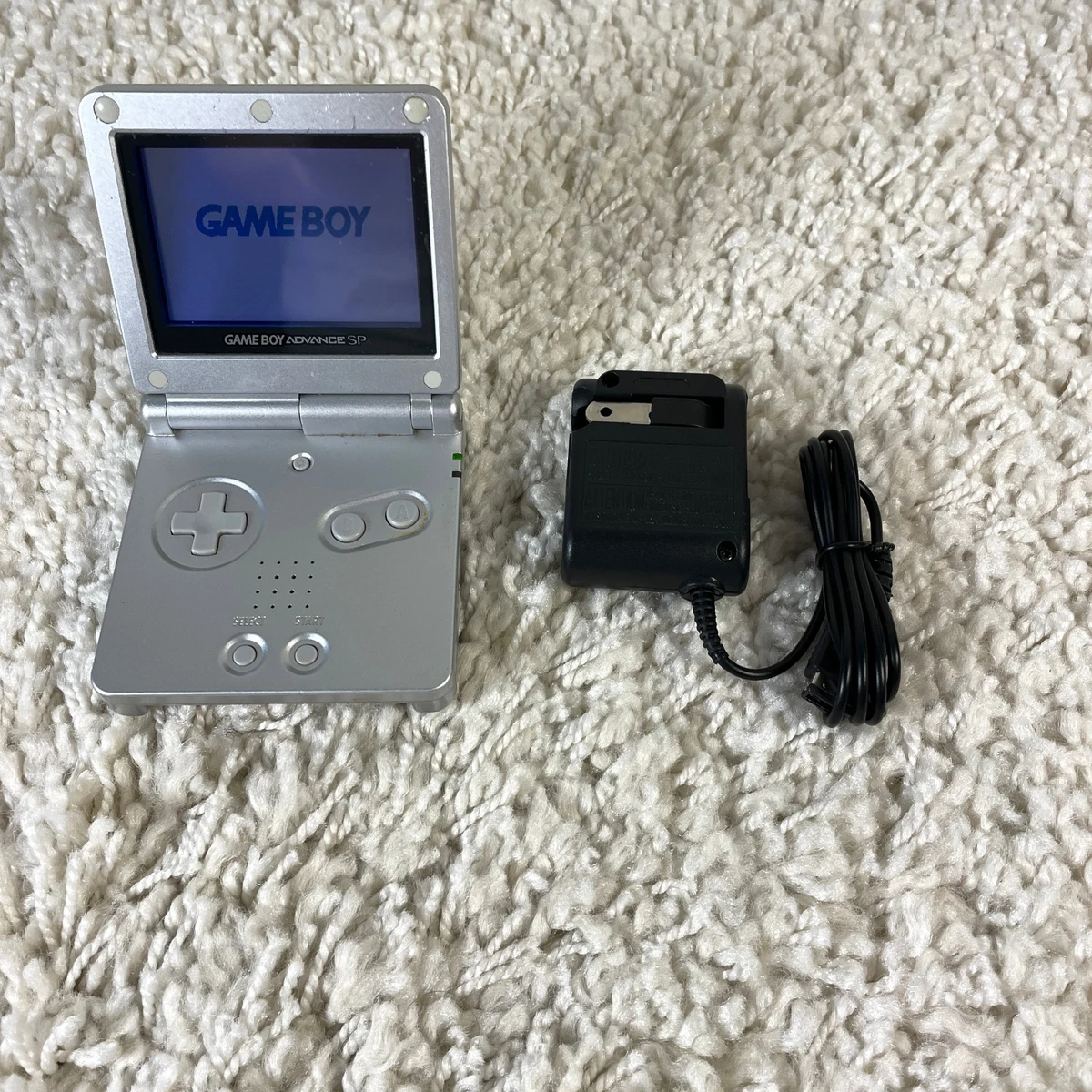 Preços baixos em Nintendo Game Boy Advance SP Prata Consoles de