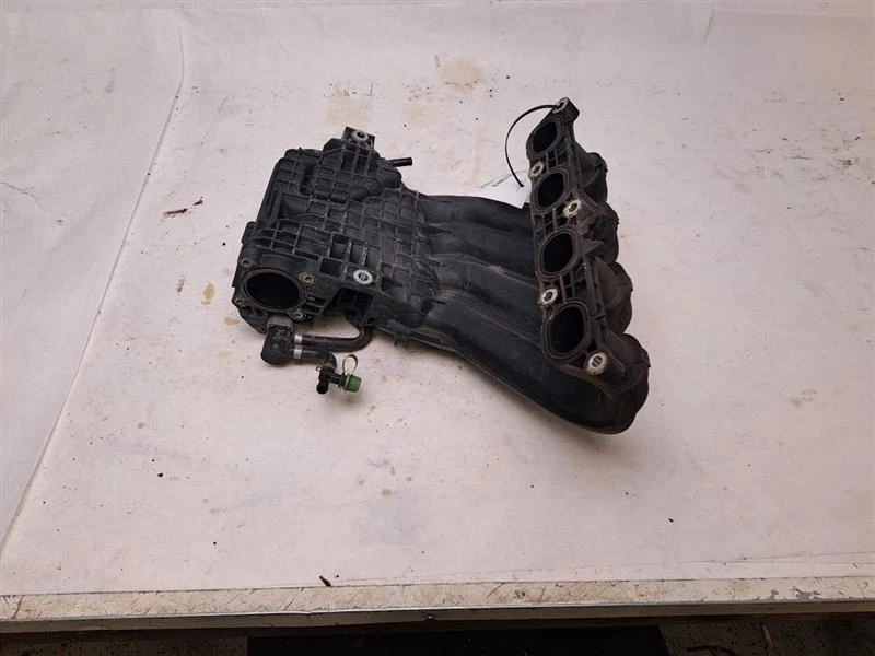 INTAKE MANIFOLD FOR NISSAN VERSA 2015 - Image 3 of 4