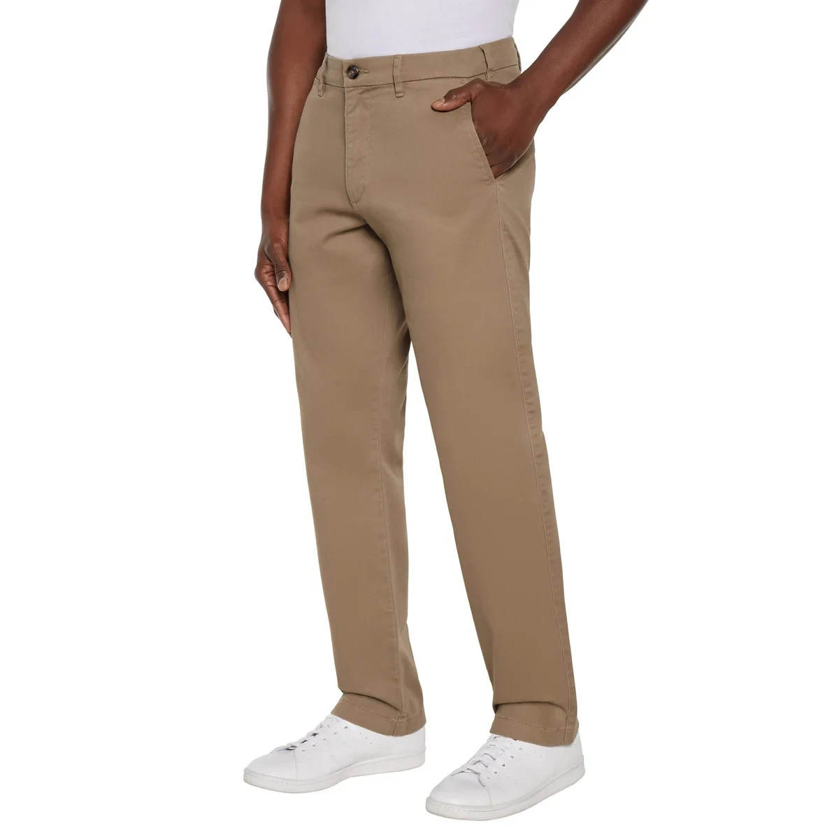 Pantalón chino GAP para hombre ajuste regular tela de sarga color negro tostado