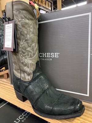 lucchese giant gator