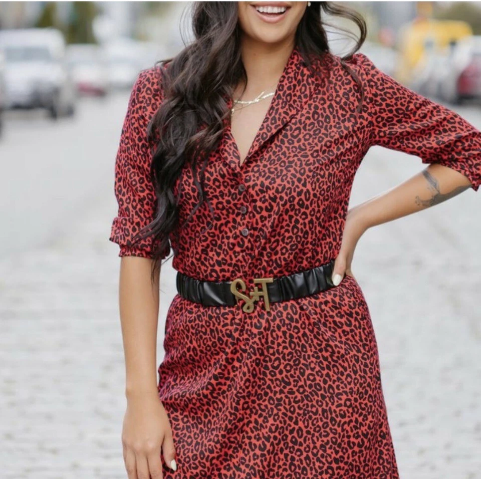 Camisa Smash + Tess Dani Vestido Midi Estampa Leopardo Vermelho Rugindo Tamanho. M - Imagem 2 de 4