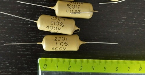 0.22 uF 220 nF 0,22  400 v  FUZZ MUSTARD MOUTARDE MULLARD  Nos  Lot 3 Pcs CL3/48 - Imagen 1 de 7