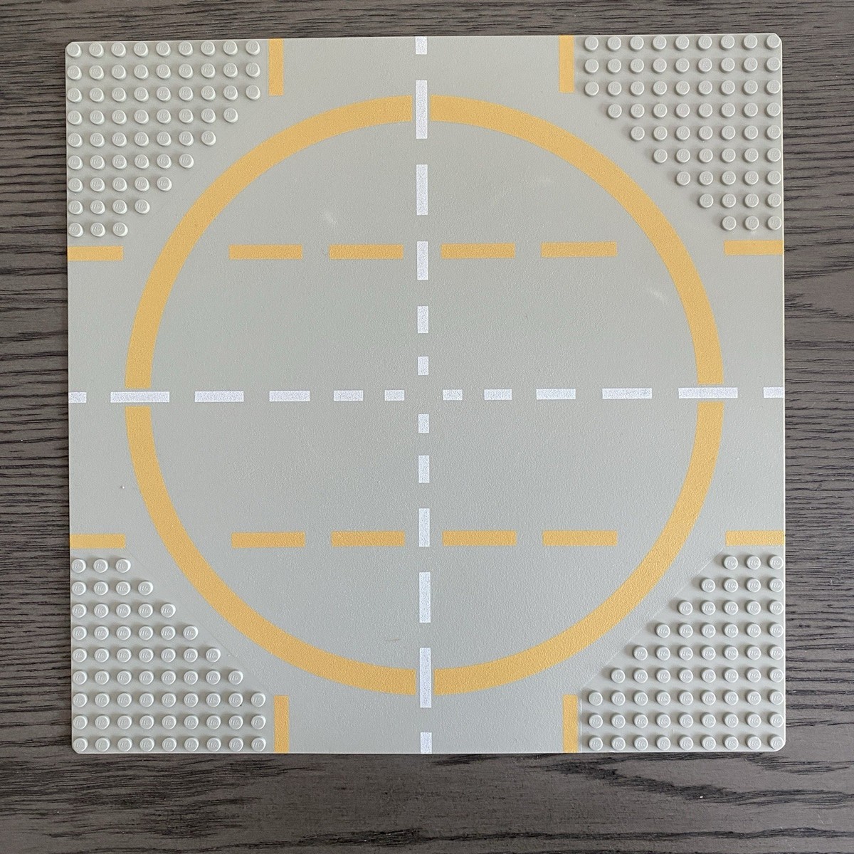 LEGO 6099px2 32 x 32 9 Stud Yellow Circle Landing Pad Classic