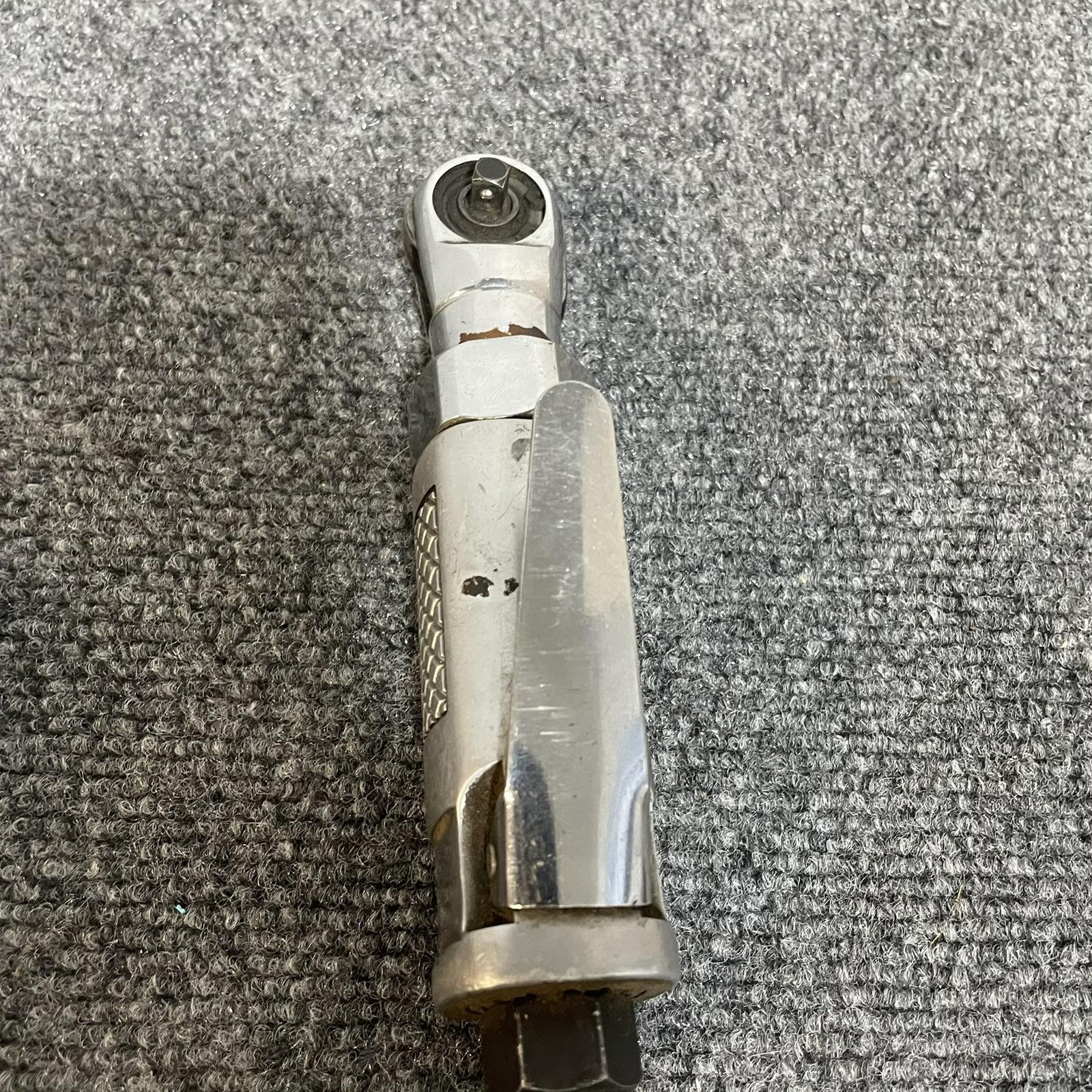 Used Compact Pneumatic Air Ratchet Wrench Tool 2.5 CFM 20 Ft