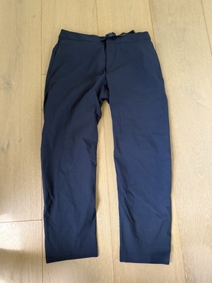 Lululemon Men s Navy Pants W/ Built in Belt Size 32