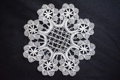 Bobbin Lace, Balatonendréd Kájel needlework tablecloth, showcase lace Ø 20,5 cm