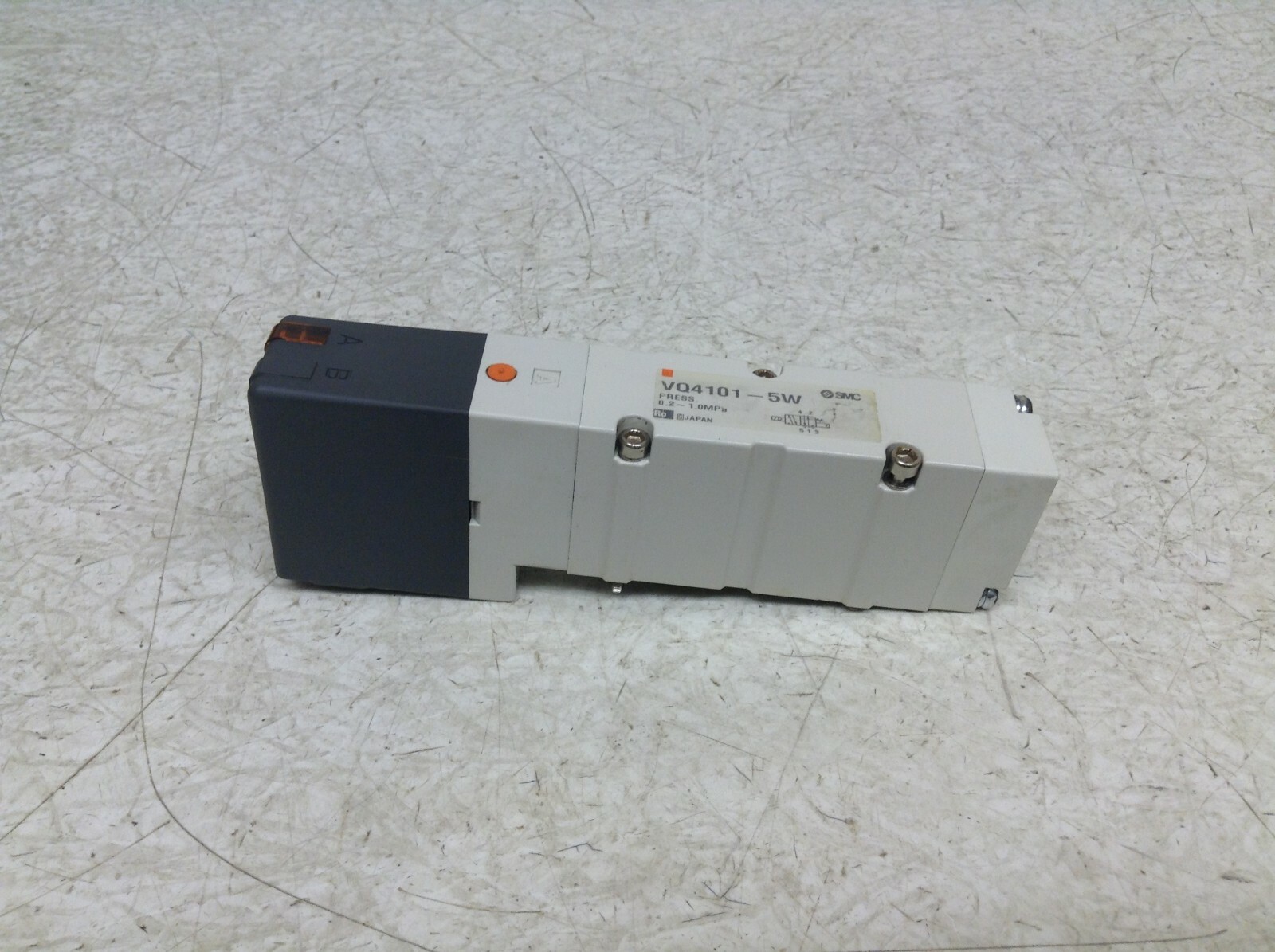 SMC VQ4101-5W Pneumatic Solenoid Valve VQ41015W (TSC)