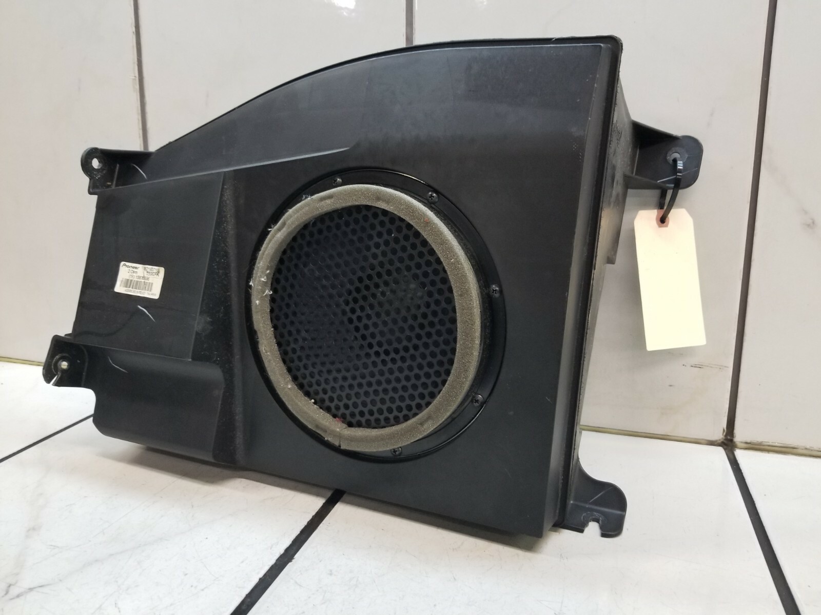 2008 CHEVY EQUINOX SUBWOOFER 821607108 **SEE PICS FOR TABS** eBay