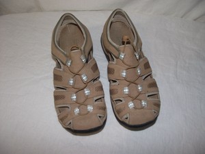 clarks springer sandals size 6