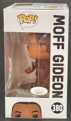 Funko Pop! The Mandalorian Moff Gideon Giancarlo Esposito JSA