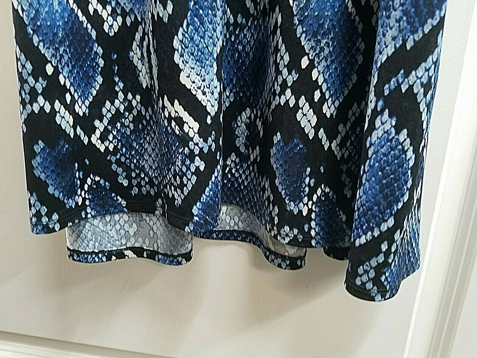 DR COLLECTION MULTI BLUE PYTHON SLEEVELESS DRESS … - image 9