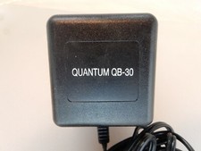 Quantum Instruments QB-30 European 220v Charger for Battery 1, 1 Mint Cond
