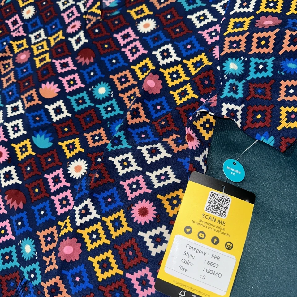 Scrubs Top WonderWink Modern fit Women Small New With Tag V Neck - Image 4 of 4