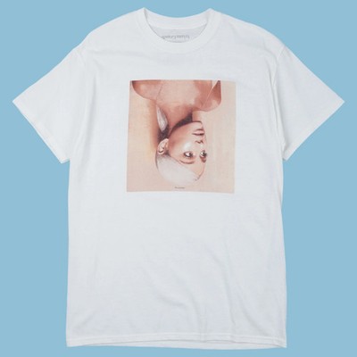 Vintage Ariana Grande Sweetener 2018 T-Shirt - L