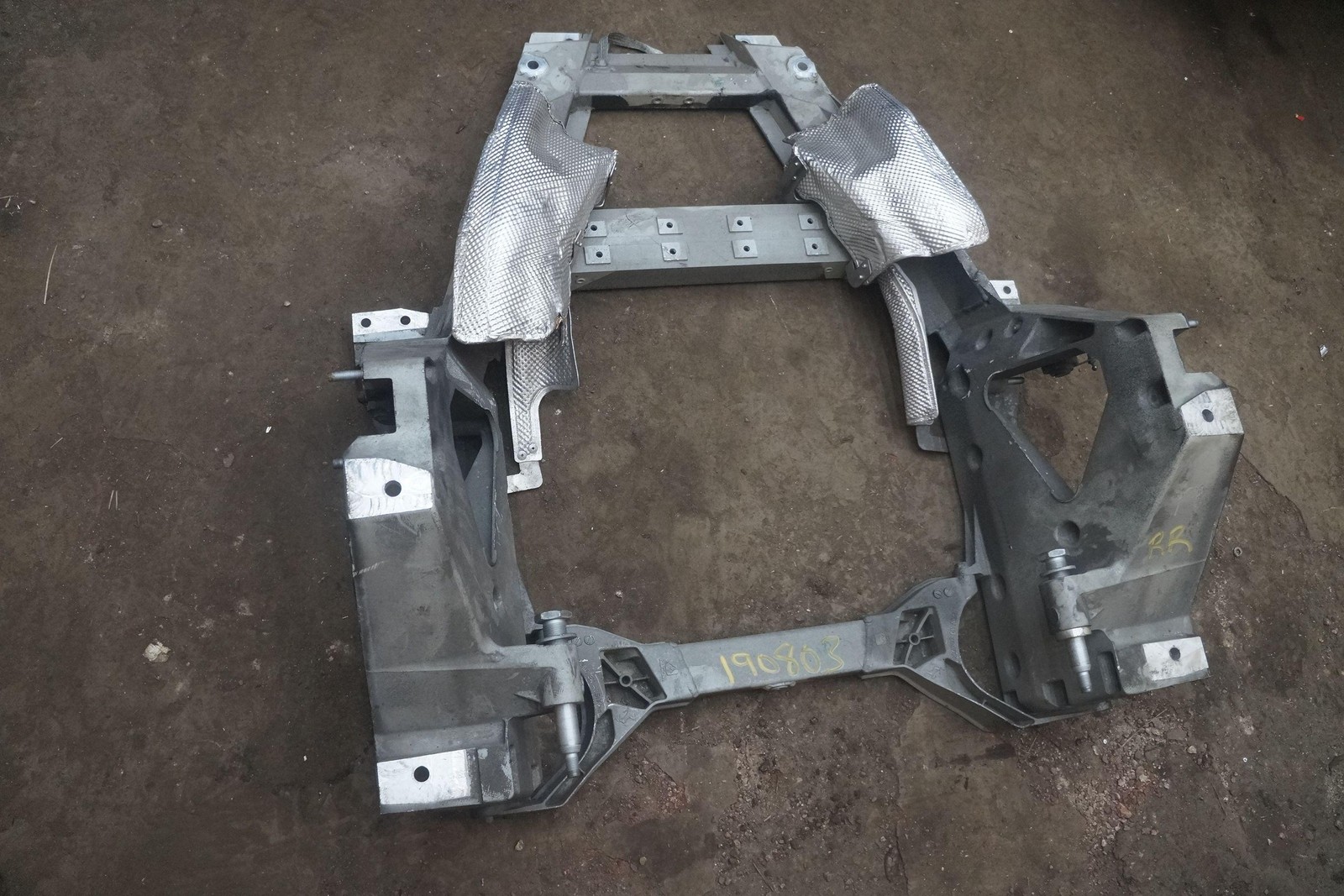 Rear Subframe Crossmember Cradle Support 985240844 Ferrari California 2008-14