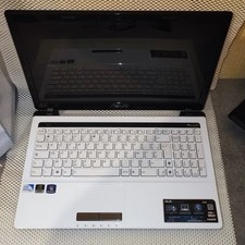ASUS X53S PC portable 15,6" Intel Pentium 4 Go RAM 256 Go SSD Blanc