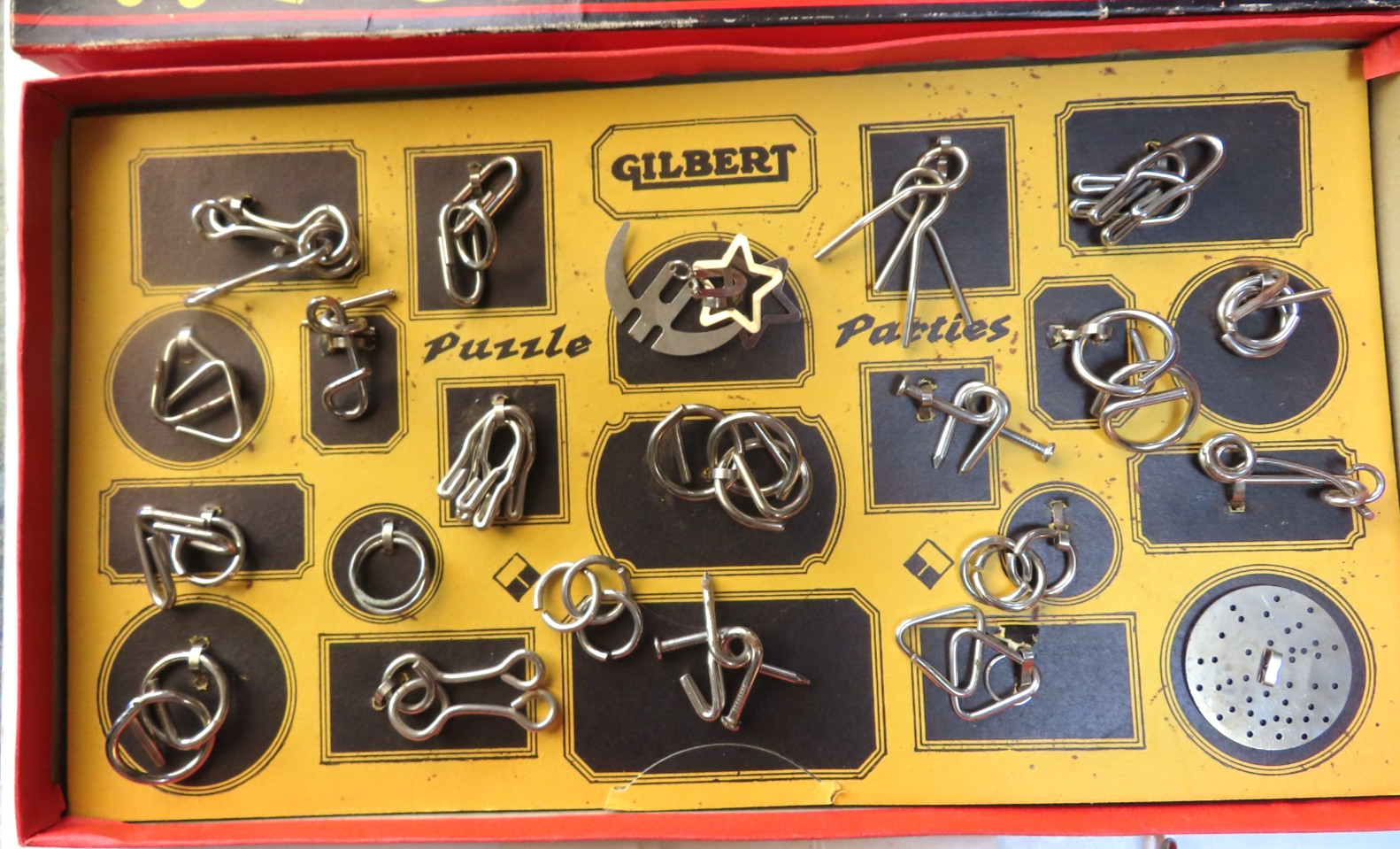 A. C. Gilbert Puzzles  Complete with Extras Instruction Booklet 1940 No. 1032