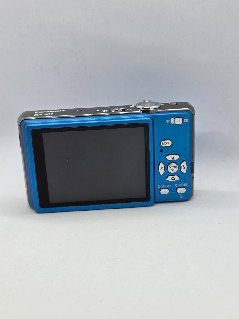 【美品】Panasonic LUMIX DMC-FS7 ブルー　動作確認済 Panasonic LUMIX DMC-FS7 Blue Compact Digital Camera with Battery