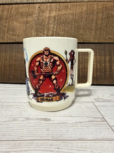 Vtg 1983 HE-MAN Masters of the Universe Skeletor Teela Castle Greyskull MUG READ