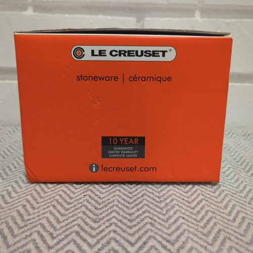 Le Creuset Stoneware Classic Teapot - Cerise Ombré Red 1.3L / 5.49 Cups - Picture 4 of 18