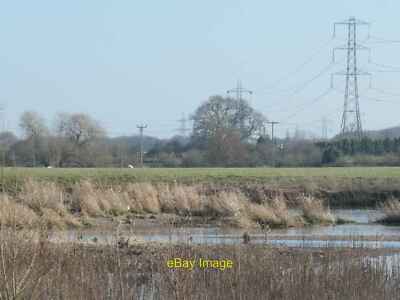 Foto 6x4 Ostufer des Flusses Trent, flussabwärts von Walton Walton-on-Tr c2022