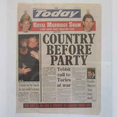 Freddie Mercury Aids Death 'Today' Newspaper Article 25th November 1991 Queen