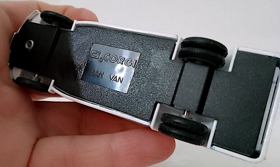PARMALAT MAN VAN - Corgi - modellino automobile diecast furgone consegne - Immagine 3 di 4