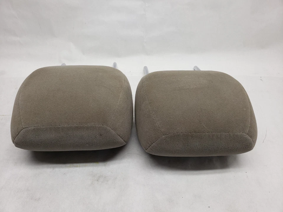 2004-2006 TOYOTA TUNDRA DOUBLE CAB FRONT SEAT HEADREST LEFT AND RIGHT Foto 3 de 4