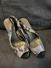 Tahari Si Senor Women's 4" Heels (Size 7.5M)