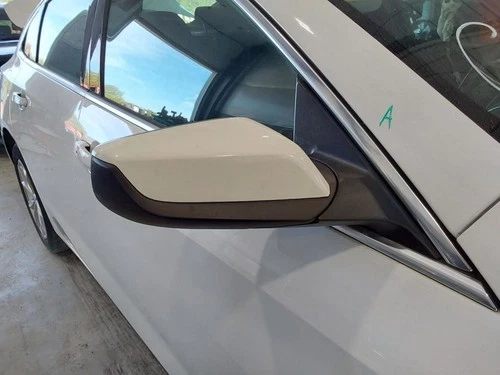 Passenger Side View Mirror With Heated Opt DK2 Fits 19-25 MALIBU 3033285