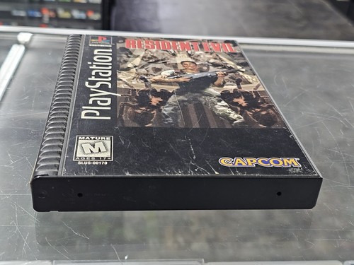 Resident Evil PS1 Long Box Playstation w/ Disc Manual Registration Card RARE - Afbeelding 4 van 22
